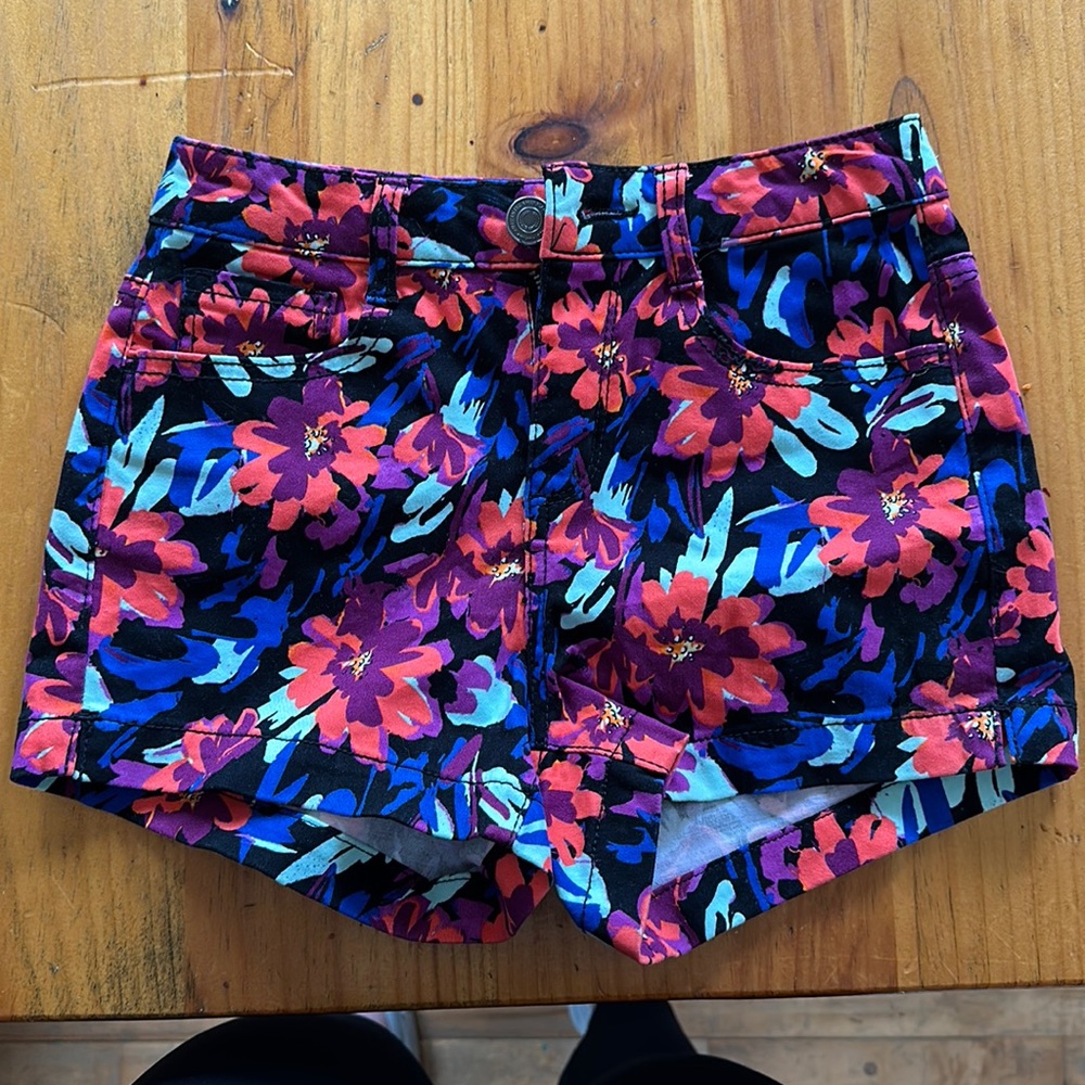 Floral print shorts